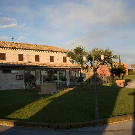 Osteria Dei Segreti カントリーハウス Appignano